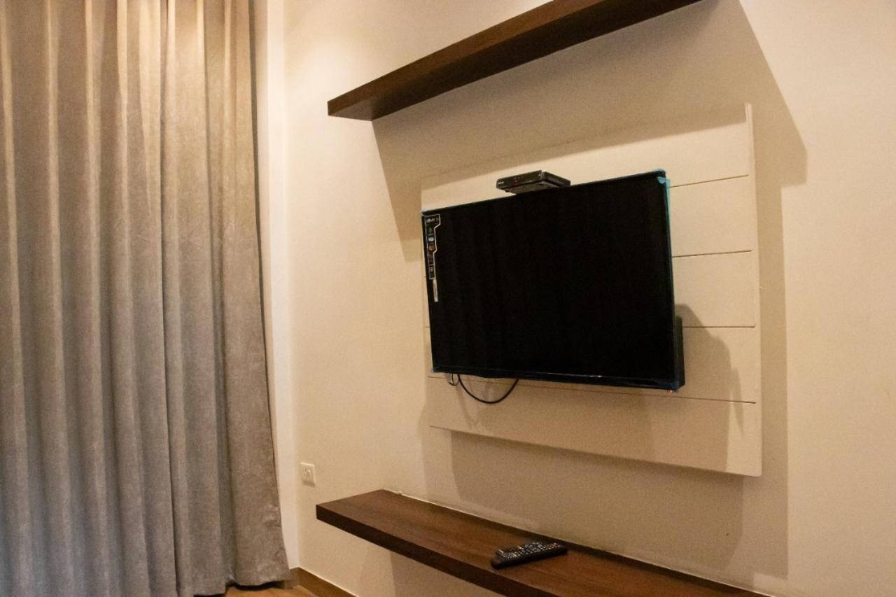 Sourav Park Inn Агра Экстерьер фото